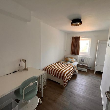 Ein Schoenes Zimmer In Kiel Kültér fotó